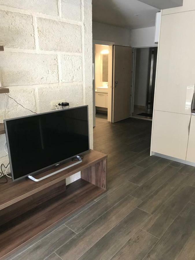 Modern New Apartment In Макарска Екстериор снимка